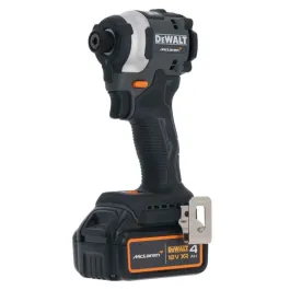 Шуруповерт аккумуляторный бесщеточный ударный DeWalt DCF85MM1T (с ??АКБ и ЗУ) +Кейс