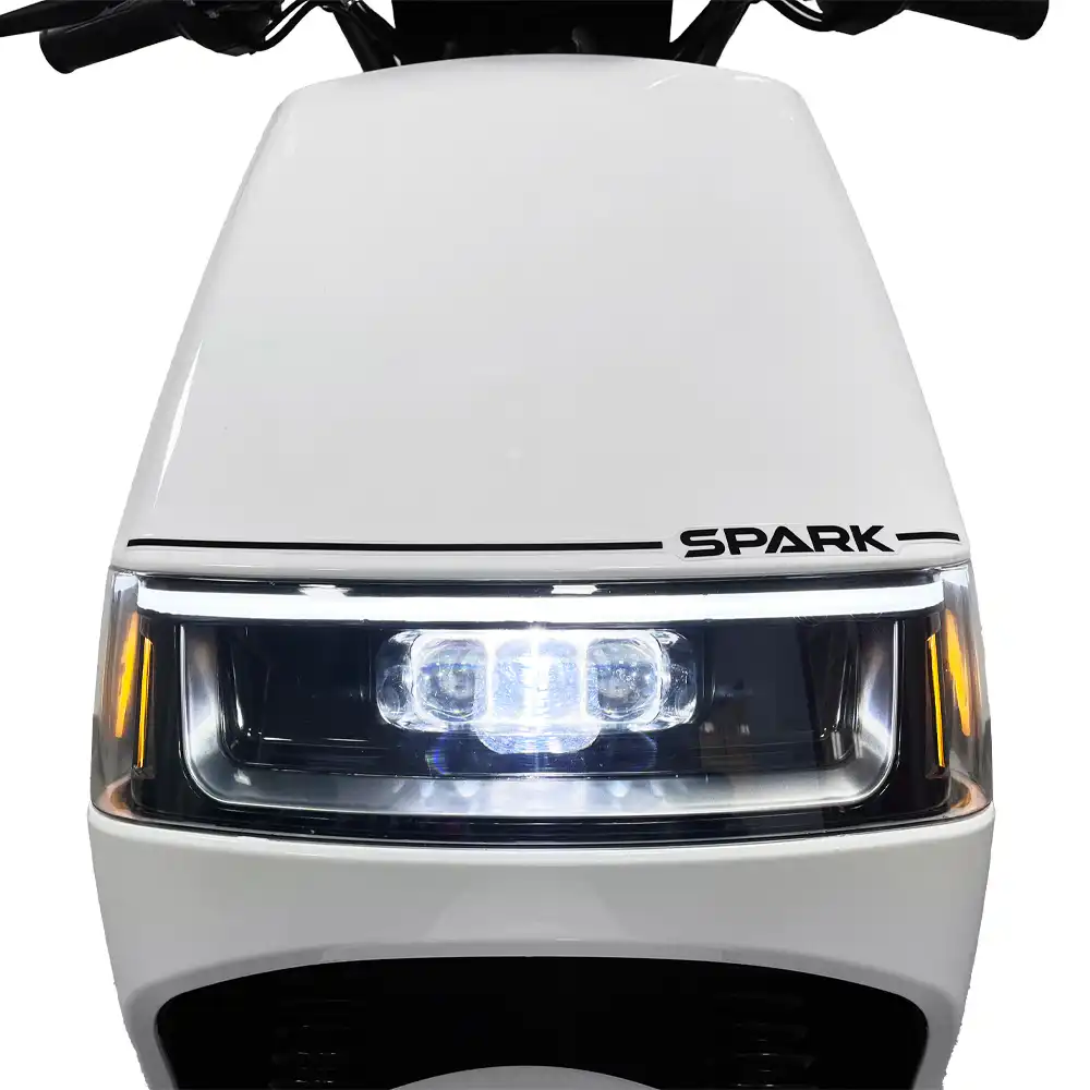 Аккумулятор и окраска электроскутера SP2000E-5