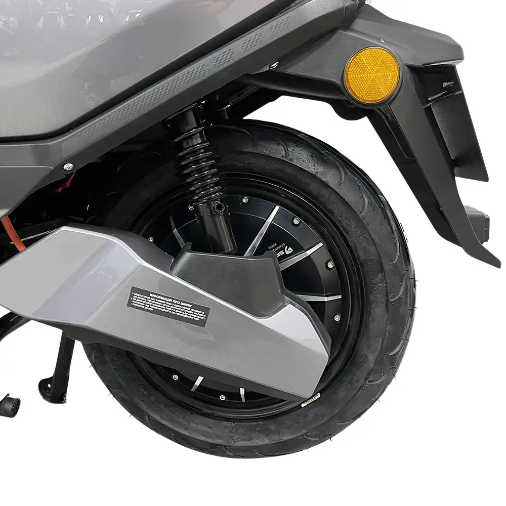 Мотор и батарея электроскутера SP2000E-7