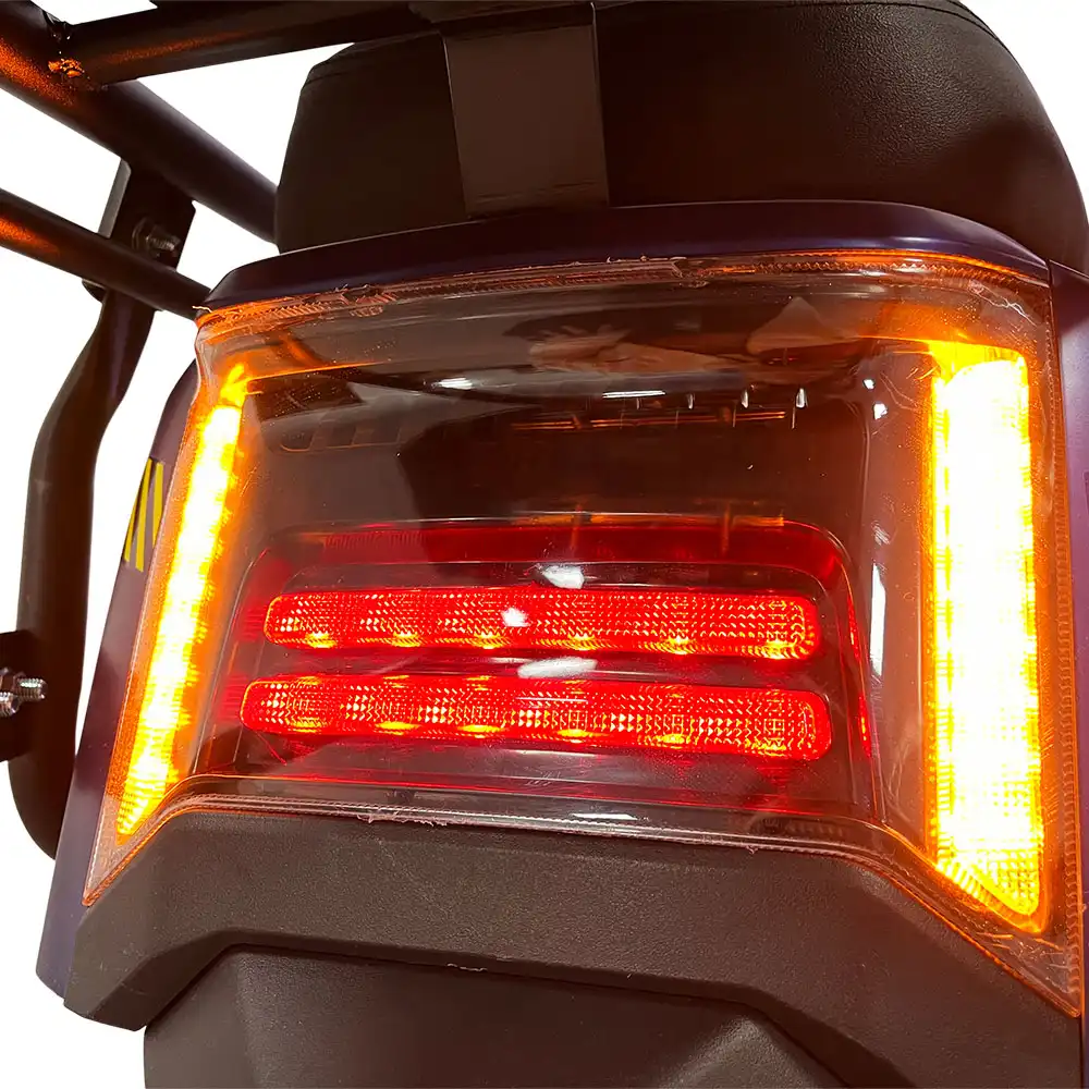 Указатели поворотов электроскутера SP2000E-8