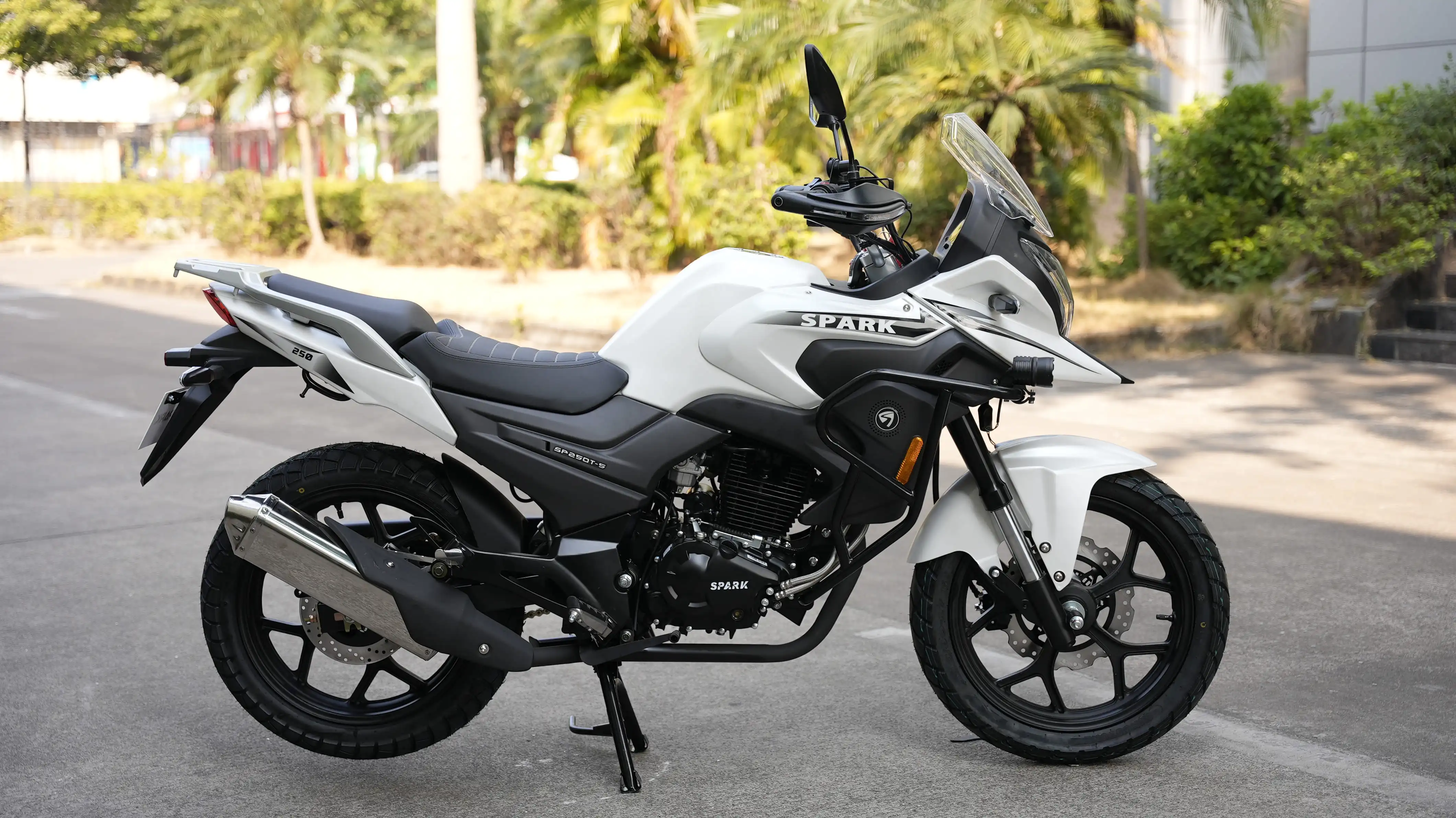 Мотоцикл SP250T–5 SPARK