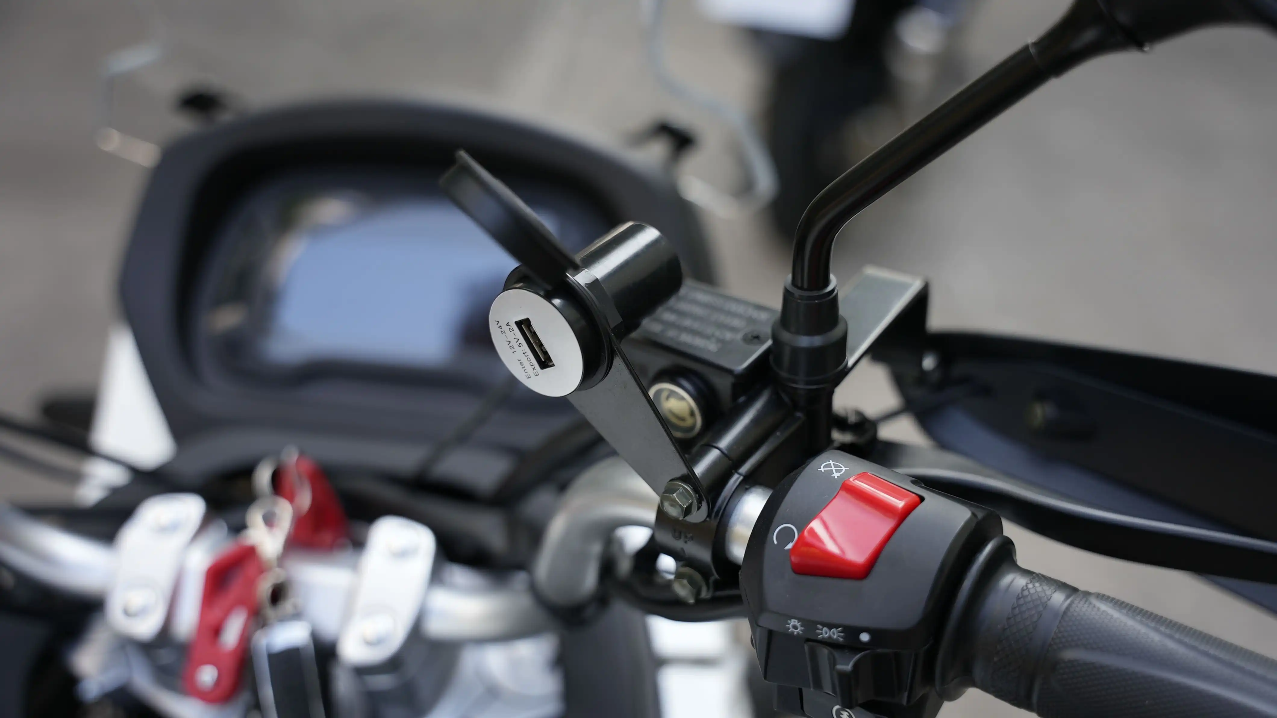 Мотоцикл SP250T–5 SPARK