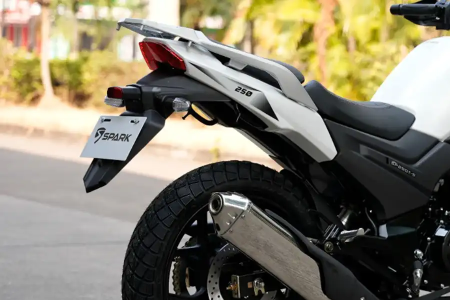 Мотоцикл SP250T–5 SPARK